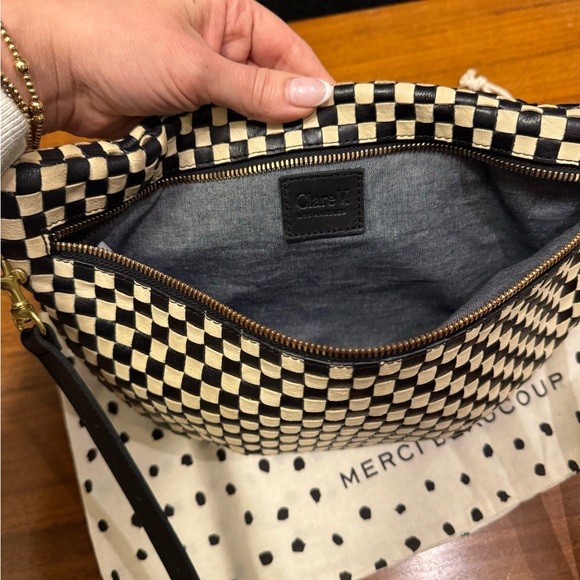 Clare V Grande Fanny - Picture 3 of 6